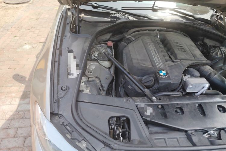 Used BMW 5 Series 2012 535Li Leading Model Engine Bay Right