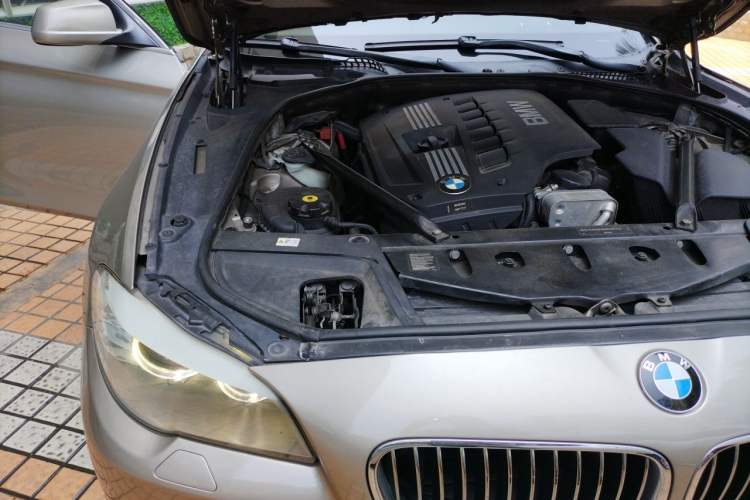 Used BMW 5 Series 2012 523Li Luxury Model Engine Bay Right
