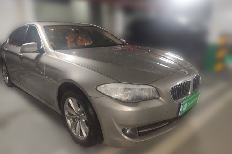 Used BMW 5 Series 2012 520Li Elegant Edition Front Right 45 Deg