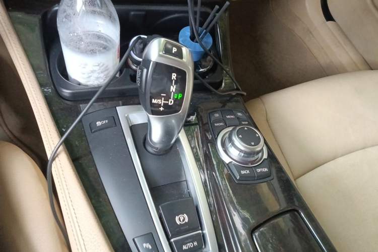 Used BMW 5 Series 2012 523Li Luxury Model Gear Lever