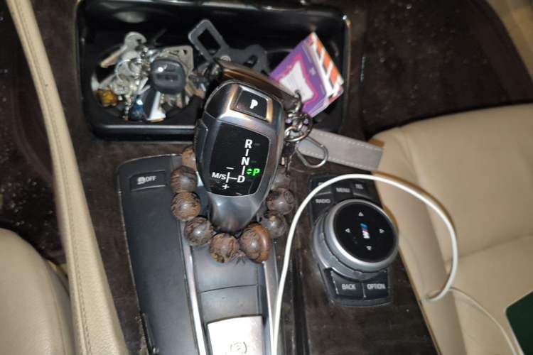 Used BMW 5 Series 2012 523Li Leading Model Gear Lever