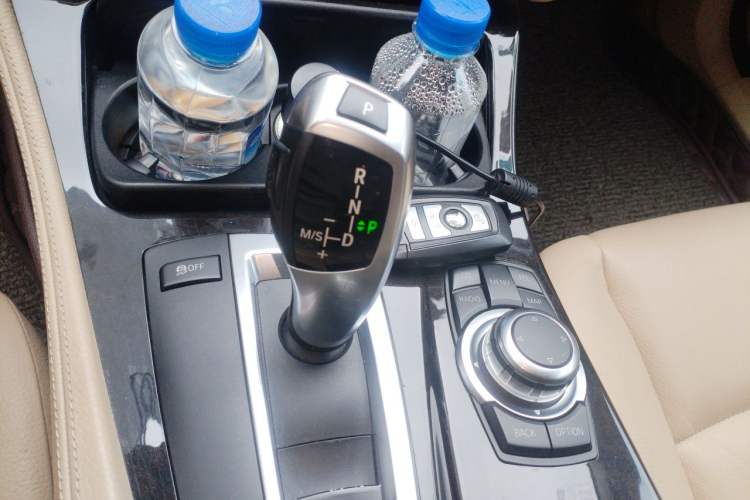 Used BMW 5 Series 2012 523Li Leading Model Gear Lever