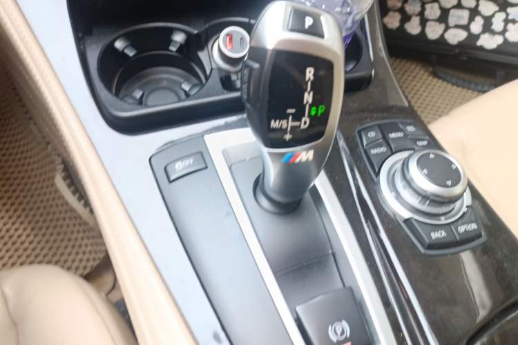Used BMW 5 Series 2012 523Li Leading Model Gear Lever
