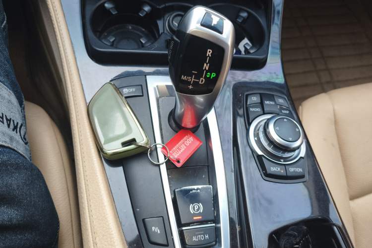 Used BMW 5 Series 2012 523Li Luxury Model Gear Lever