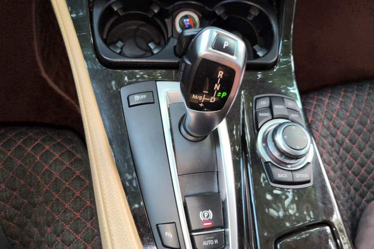 Used BMW 5 Series 2012 523Li Leading Model Gear Lever