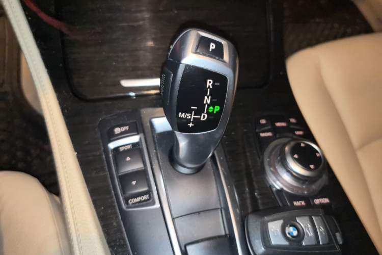 Used BMW 5 Series 2012 530Li Leading Model Gear Lever