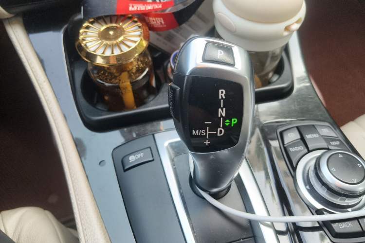 Used BMW 5 Series 2012 523Li Luxury Model Gear Lever