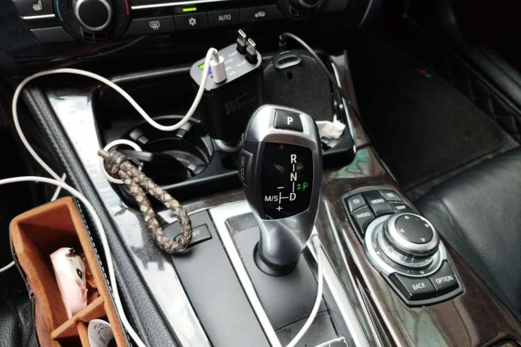 Used BMW 5 Series 2012 523Li Luxury Model Gear Lever