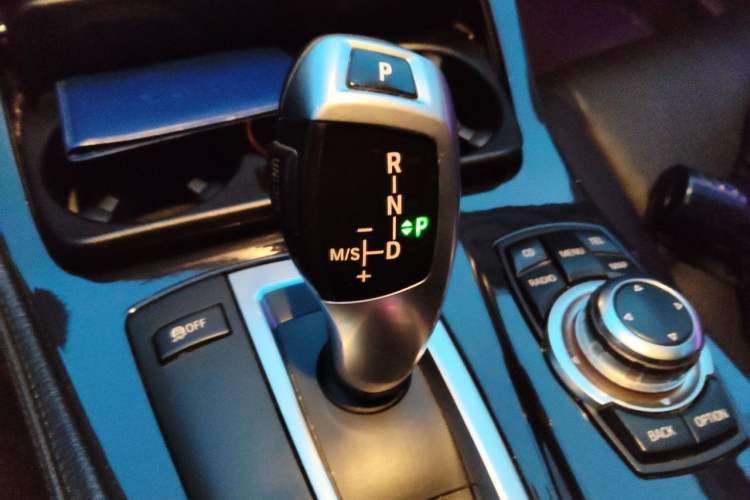 Used BMW 5 Series 2012 520Li Elegant Edition Gear Lever