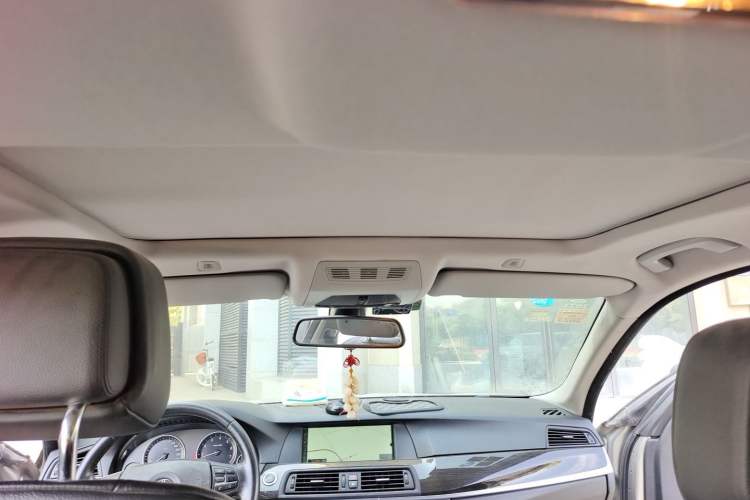 Used BMW 5 Series 2012 530Li Leading Model Headliner