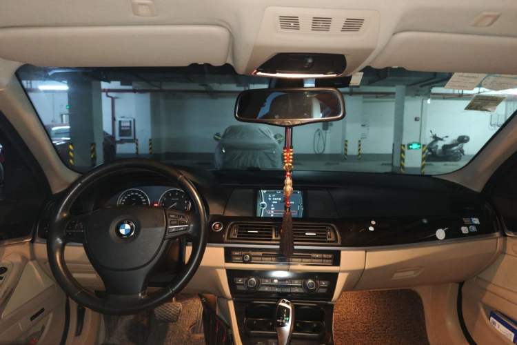 Used BMW 5 Series 2012 523Li Leading Model Headliner