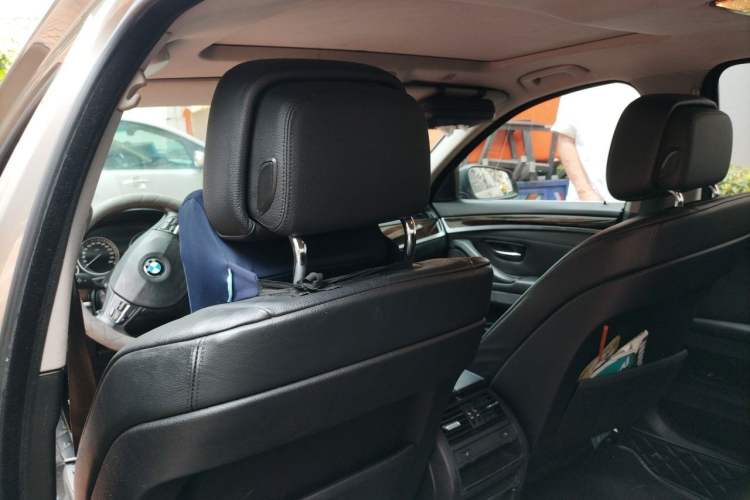 Used BMW 5 Series 2012 523Li Luxury Model Headliner