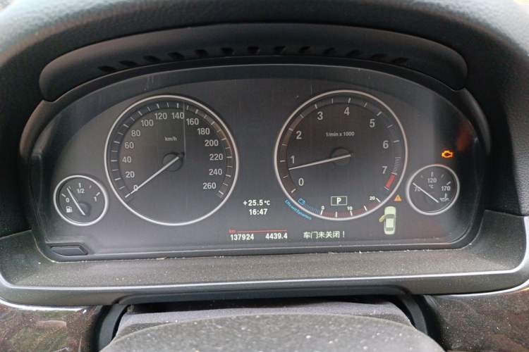 Used BMW 5 Series 2012 523Li Luxury Model Instrument Cluster