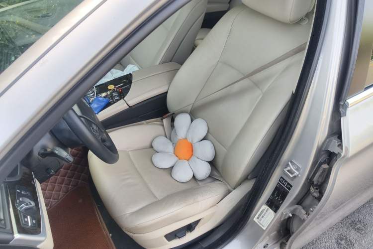 Used BMW 5 Series 2012 523Li Luxury Model Left Front Seat