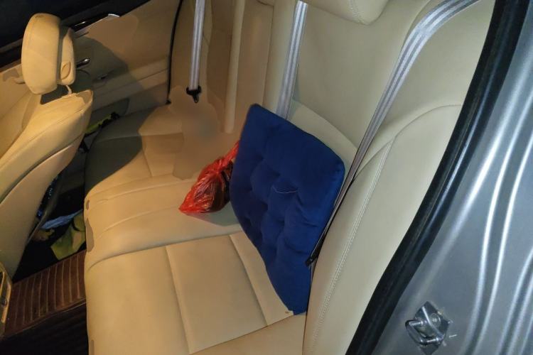 Used BMW 5 Series 2012 520Li Elegant Edition Left Rear Seat