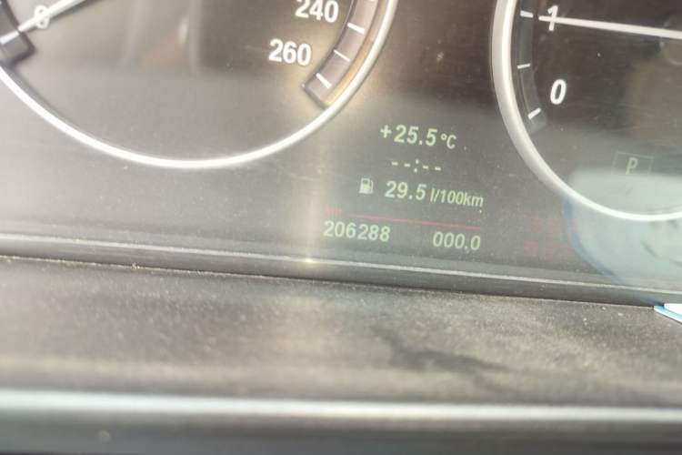 Used BMW 5 Series 2012 523Li Leading Model Odometer Close Up