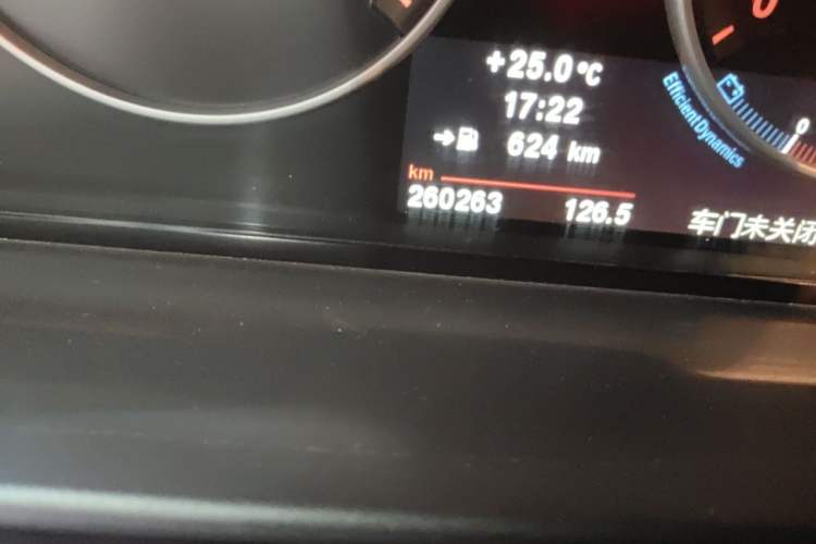 Used BMW 5 Series 2012 520Li Elegant Edition Odometer Close Up