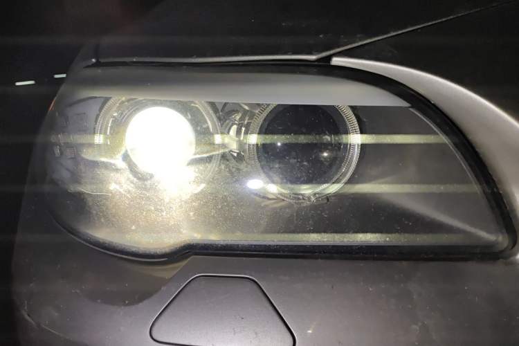 Used BMW 5 Series 2012 520Li Elegant Edition Right Front Headlight