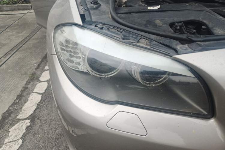 Used BMW 5 Series 2012 520Li Elegant Edition Right Front Headlight