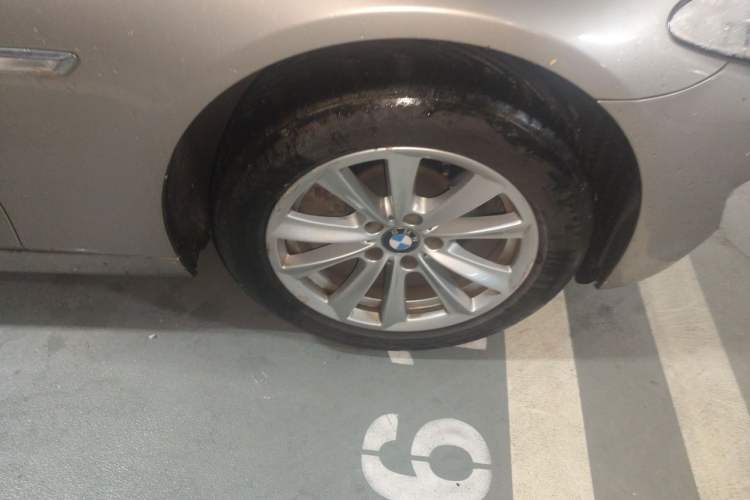 Used BMW 5 Series 2012 520Li Elegant Edition Right Front Wheel Hub