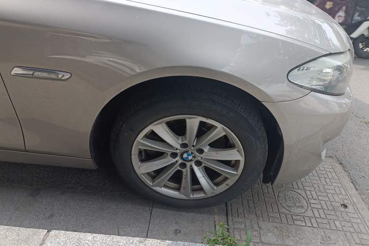 Used BMW 5 Series 2012 523Li Leading Model Right Front Wheel Hub