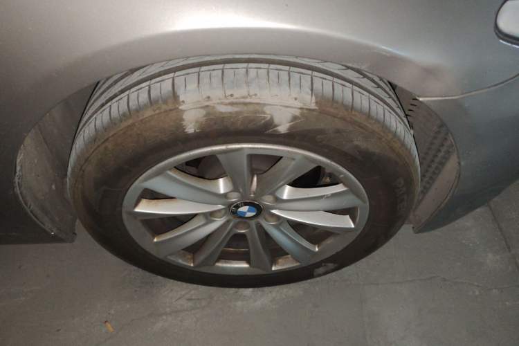 Used BMW 5 Series 2012 523Li Leading Model Right Front Wheel Hub