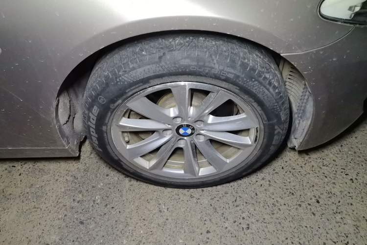Used BMW 5 Series 2012 523Li Leading Model Right Front Wheel Hub