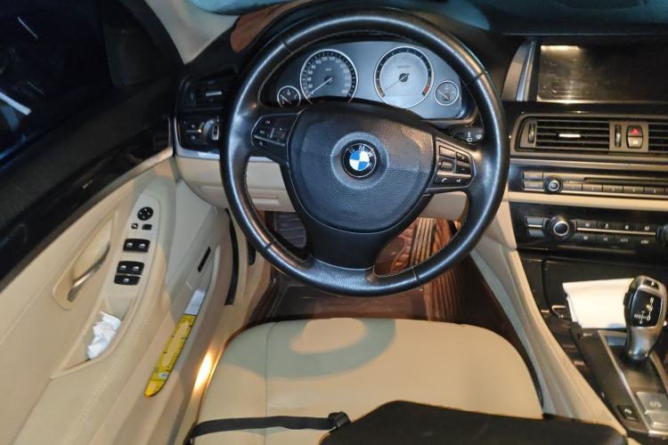 Used BMW 5 Series 2012 520Li Elegant Edition Steering Wheel