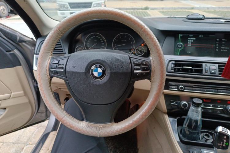 Used BMW 5 Series 2012 523Li Luxury Model Steering Wheel