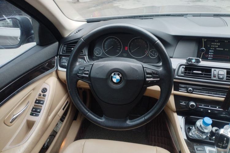 Used BMW 5 Series 2012 523Li Leading Model Steering Wheel