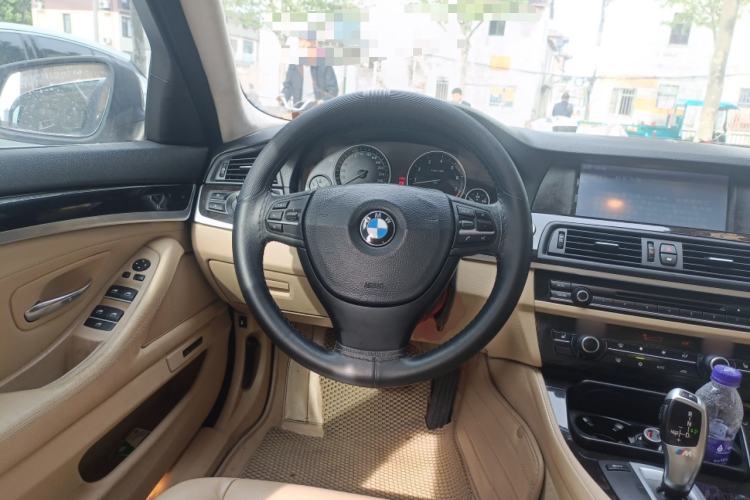 Used BMW 5 Series 2012 523Li Leading Model Steering Wheel