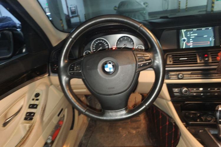 Used BMW 5 Series 2012 523Li Leading Model Steering Wheel