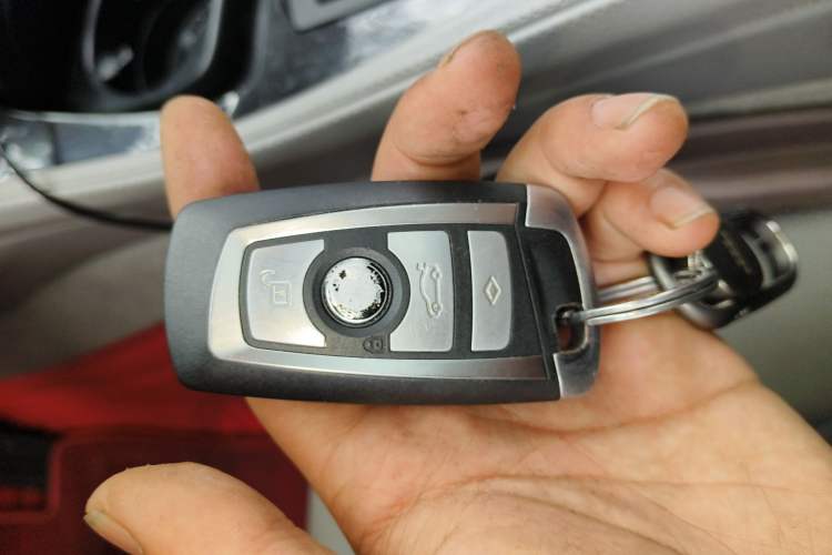 Used BMW 5 Series 2012 523Li Luxury Model Vehicle Key