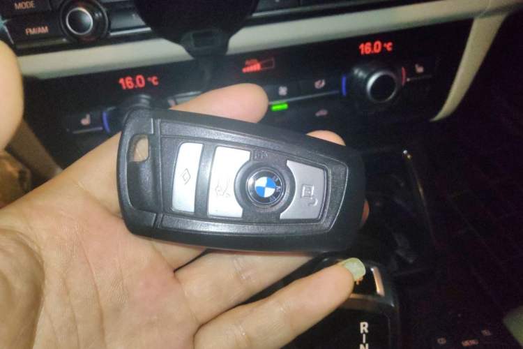 Used BMW 5 Series 2012 523Li Luxury Model Vehicle Key