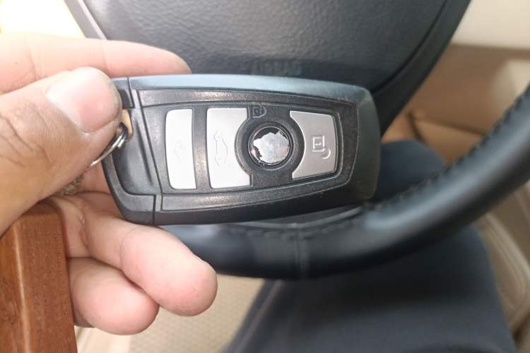 Used BMW 5 Series 2012 523Li Leading Model Vehicle Key