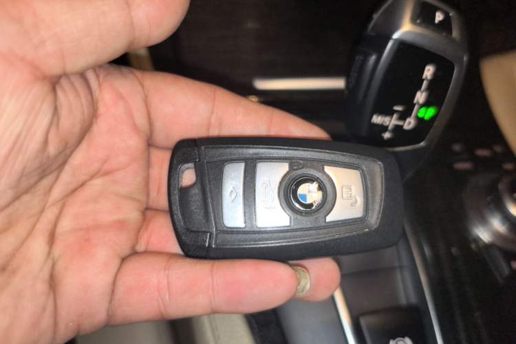 Used BMW 5 Series 2012 530Li Leading Model Vehicle Key