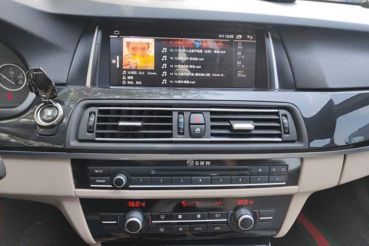 Used BMW 5 Series 2012 520Li Elegant Edition Audio And AC Panel