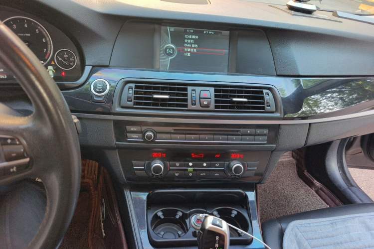Used BMW 5 Series 2012 520Li Elegant Edition Audio And AC Panel