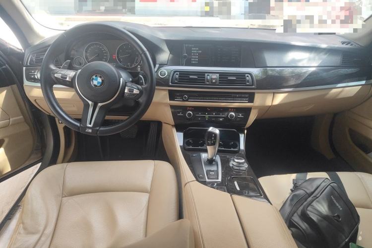 Used BMW 5 Series 2012 523Li Luxury Model Center Console
