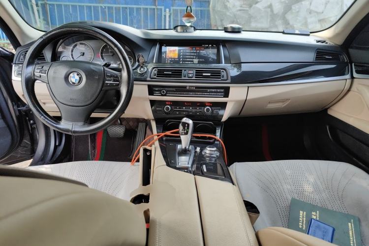 Used BMW 5 Series 2012 520Li Elegant Edition Center Console