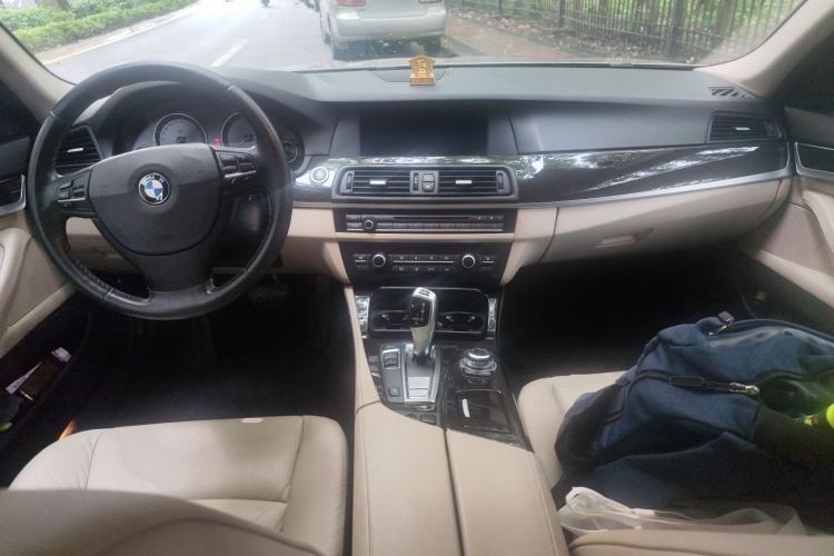 Used BMW 5 Series 2012 530Li Leading Model Center Console