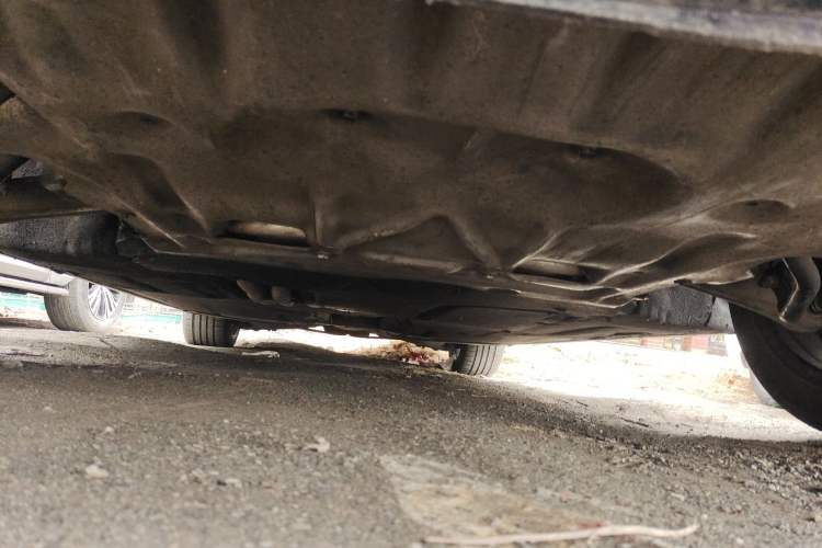 Used BMW 5 Series 2012 530i Sport Touring Chassis Front