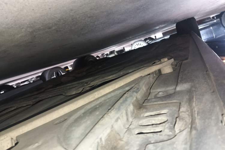 Used BMW 5 Series 2012 530i Sport Touring Chassis Rear Left