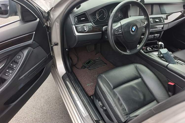 Used BMW 5 Series 2012 523Li Leading Model Driver Seat