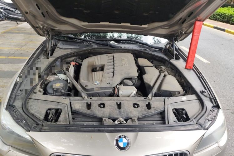 Used BMW 5 Series 2012 523Li Luxury Model Engine Bay