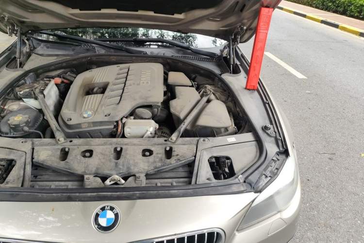 Used BMW 5 Series 2012 523Li Luxury Model Engine Bay Left
