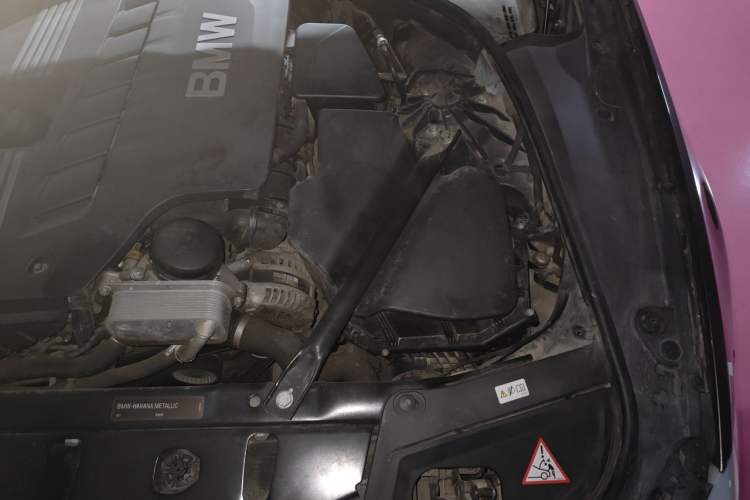 Used BMW 5 Series 2012 523Li Leading Model Engine Bay Left