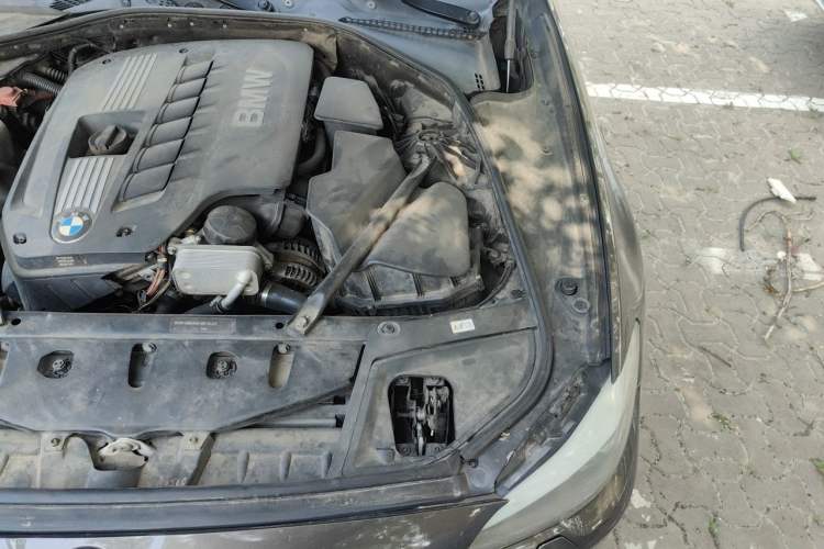 Used BMW 5 Series 2012 520Li Elegant Edition Engine Bay Left