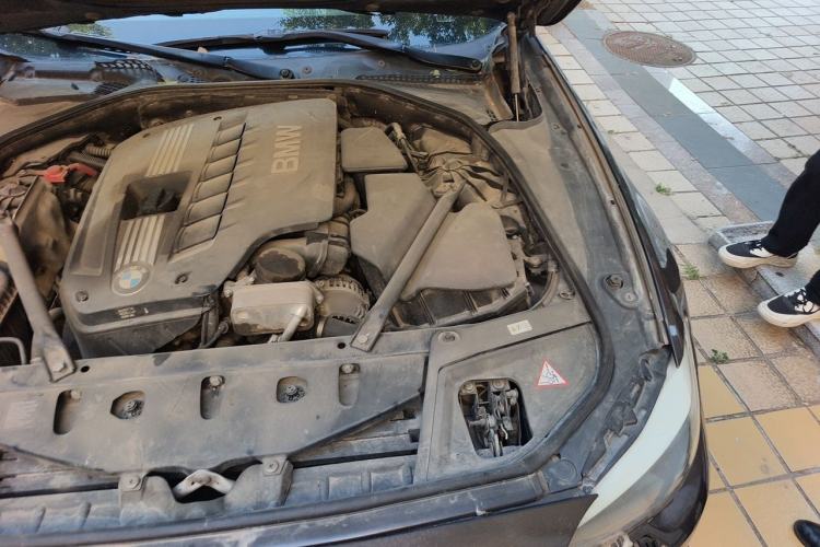 Used BMW 5 Series 2012 520Li Elegant Edition Engine Bay Left