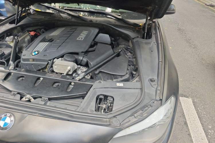 Used BMW 5 Series 2012 523Li Leading Model Engine Bay Left